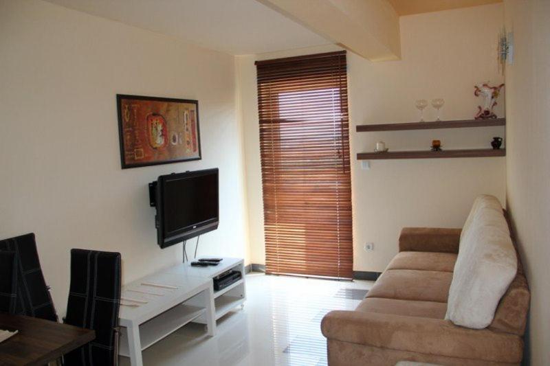 Apartments Villa Lora Kraj  Exteriör bild