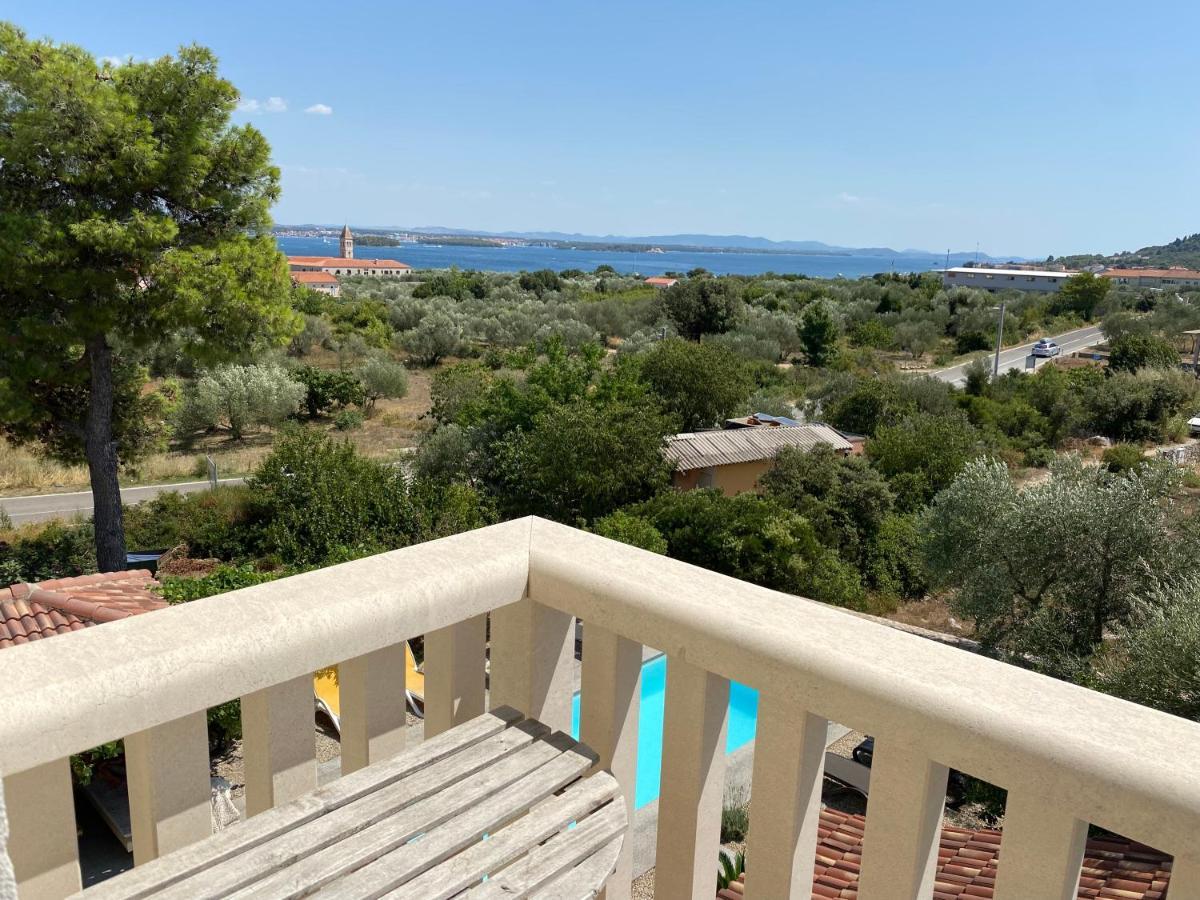 Apartments Villa Lora Kraj  Exteriör bild