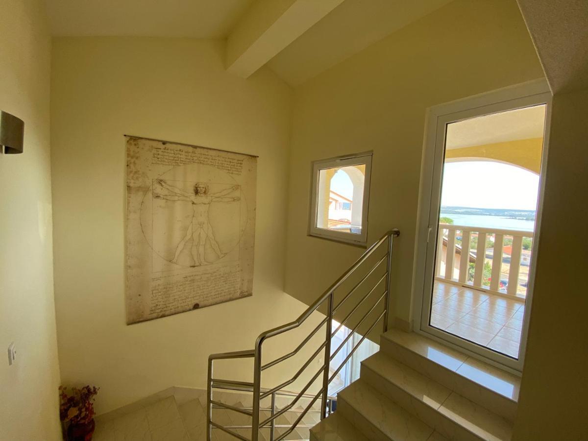 Apartments Villa Lora Kraj  Exteriör bild
