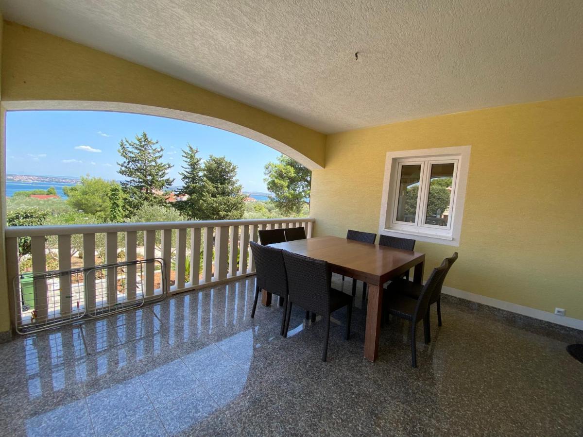 Apartments Villa Lora Kraj  Exteriör bild