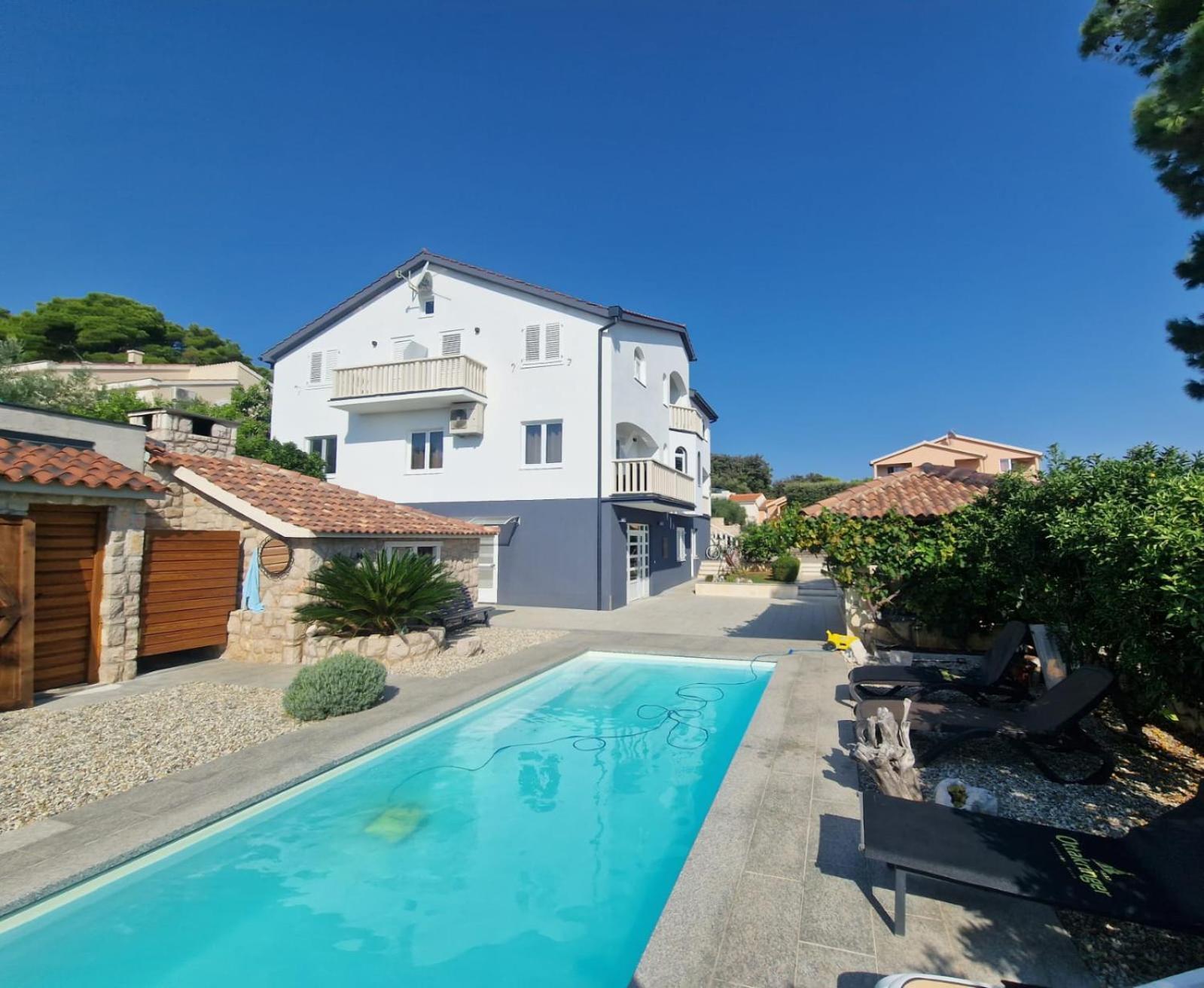 Apartments Villa Lora Kraj  Exteriör bild